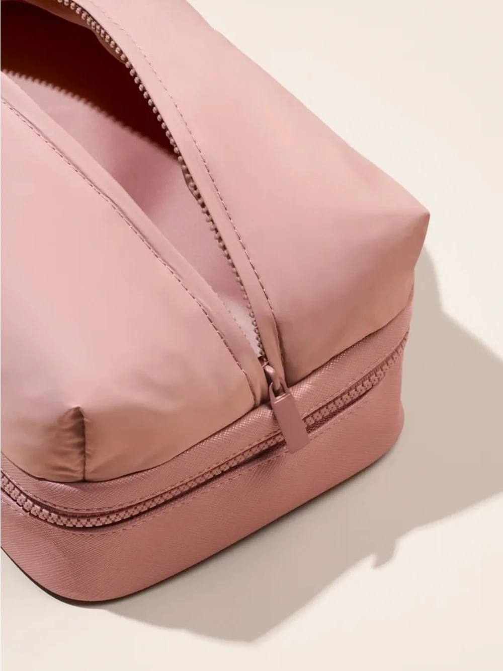 RARE BEAUTY PUFFY TOILETRY BEAUTY BAG
